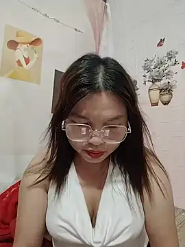 Snapshot of Cover-baa chatting on 8, 7, 2026 Cover-baa online show from 8, 7, 2026