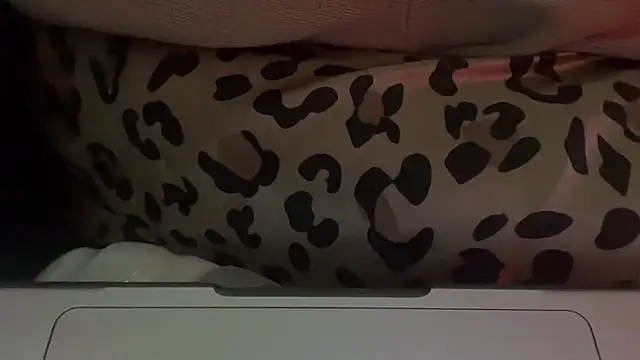 tinydaisy21 online show from 27, 11, 2025