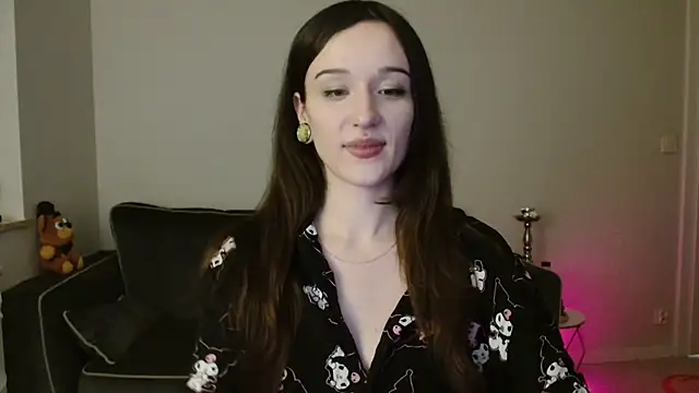 Tinybutt5368 online show from 9, 2, 2026