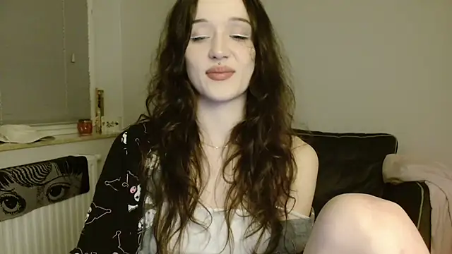 Snapshot of Tinybutt5368 chatting on 4, 4, 2026 Tinybutt5368 online show from 4, 4, 2026