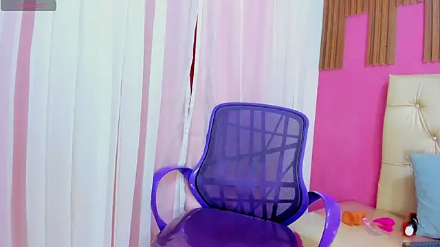 Snapshot of Xelena_Kiss chatting on 10, 1, 2026 Xelena Kiss online show from 10, 1, 2026