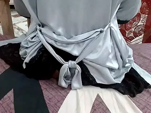 raveena hot online show from 9, 2, 2026