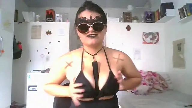 Satanatrix online show from 19, 3, 2026