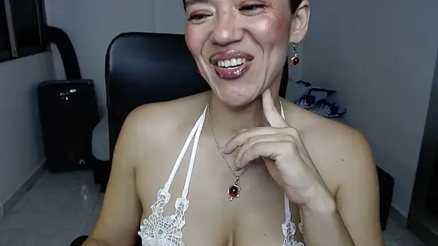 Annie Cervantez online show from 3, 7, 2026