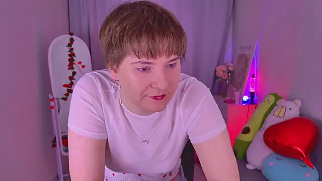 Snapshot of melissa___moore chatting on 14, 2, 2026 melissa moore online show from 14, 2, 2026