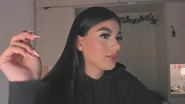 ShirleyJones  online show from 19, 12, 2025