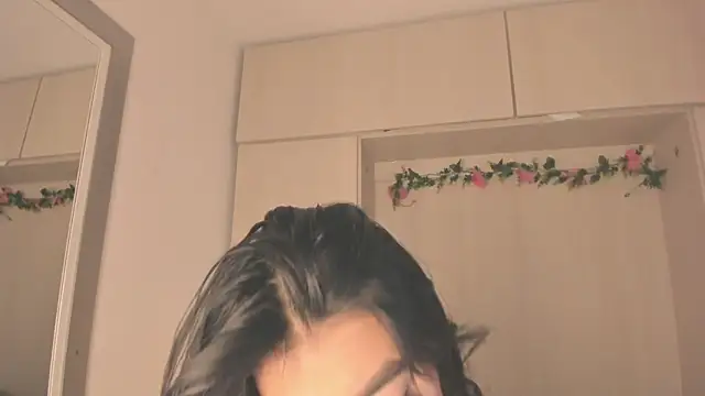 ShirleyJones  online show from 20, 12, 2025