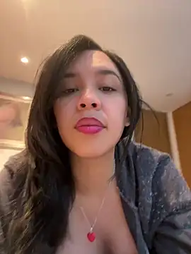 Esmerald 1111 online show from 1, 12, 2025