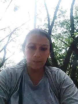 Mikela 19 online show from 15, 12, 2025