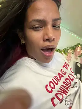 ArielleMillerr- online show from 16, 6, 2026