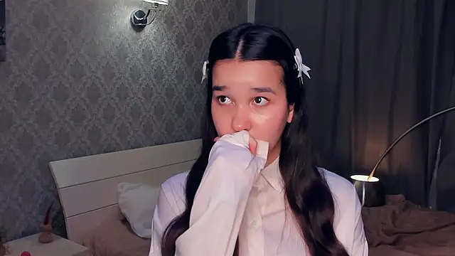 MeliaMelchiori online show from 17, 12, 2025