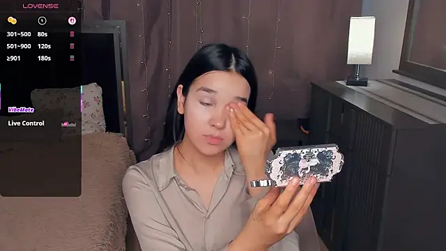 MeliaMelchiori online show from 10, 2, 2026