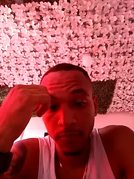 Snapshot of RickyRICON02 chatting on 18, 11, 2025 RickyRICON02 online show from 18, 11, 2025