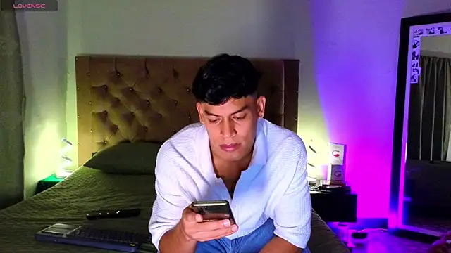 Snapshot of blorelopez chatting on 11, 1, 2026 blorelopez online show from 11, 1, 2026