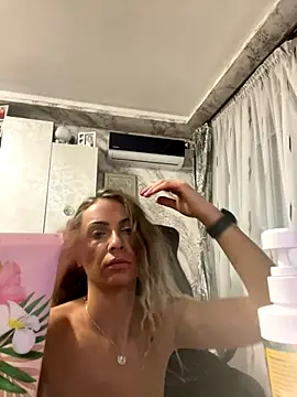 Goldgodess online show from 2, 12, 2025