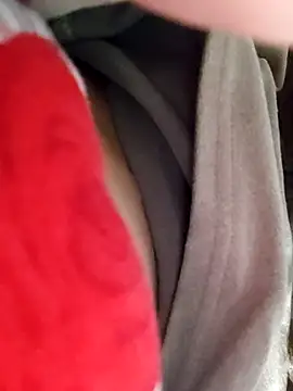 Snapshot of LyasianLa chatting on 20, 11, 2025 LyasianLa online show from 20, 11, 2025