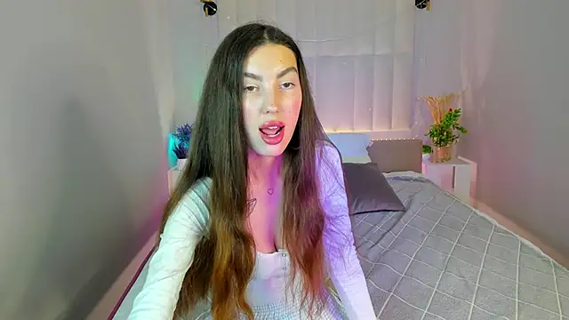 Snapshot of LiraRevery chatting on 3, 12, 2025 LiraRevery online show from 3, 12, 2025