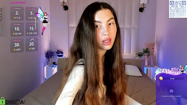 Snapshot of LiraRevery chatting on 15, 12, 2025 LiraRevery online show from 15, 12, 2025