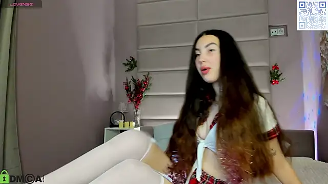 Snapshot of LiraRevery chatting on 22, 12, 2025 LiraRevery online show from 22, 12, 2025