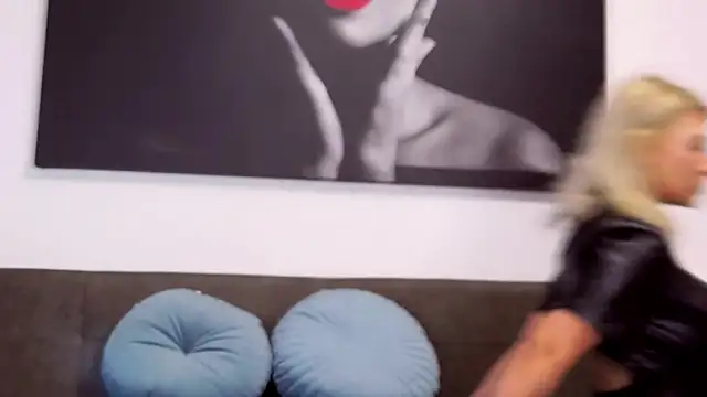 KaylinJan online show from 26, 11, 2025