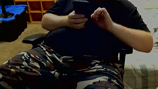 Snapshot of DADDYSOTHICK chatting on 5, 8, 2026 DADDYSOTHICK online show from 5, 8, 2026