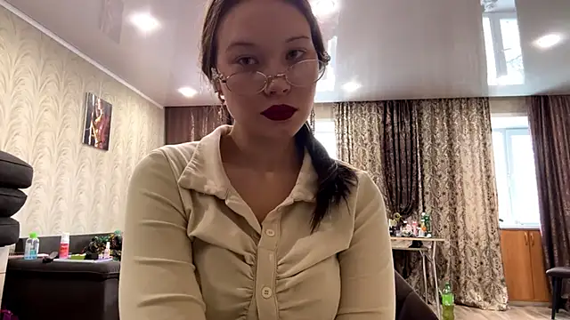 OliviaMoon 24 online show from 21, 11, 2025