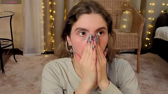 RozanneJordan online show from 10, 2, 2026