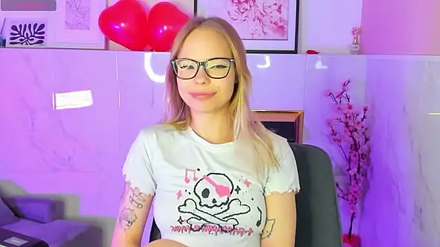 lucy loy online show from 6, 2, 2026