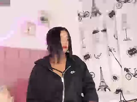 Luna lexy04 online show from 7, 5, 2026