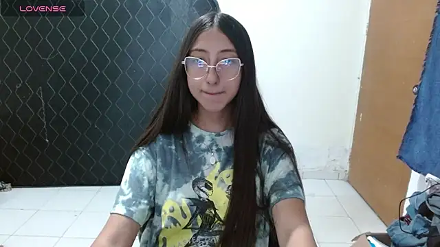 Nanylux online show from 3, 5, 2026
