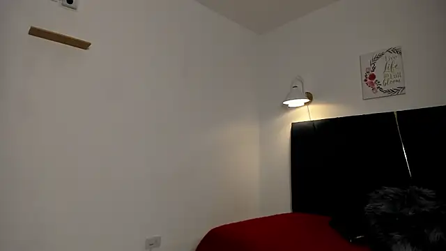 Snapshot of kendall_x0 chatting on 4, 12, 2025 kendall x0 online show from 4, 12, 2025