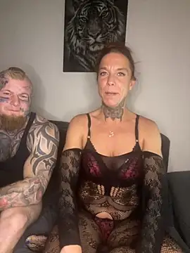 SexyInkedMiilfxx online show from 29, 11, 2025