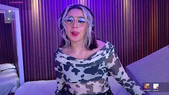 GabyRose9 online show from 8, 3, 2026