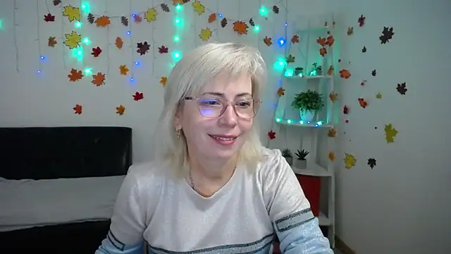 Snapshot of LaurenWishy chatting on 30, 11, 2025 LaurenWishy online show from 30, 11, 2025