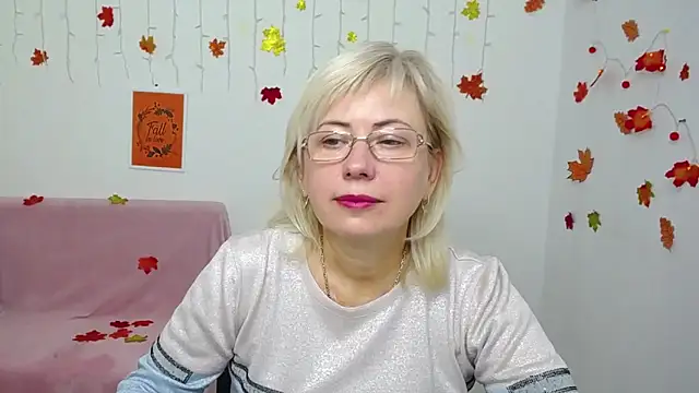 Snapshot of LaurenWishy chatting on 2, 12, 2025 LaurenWishy online show from 2, 12, 2025