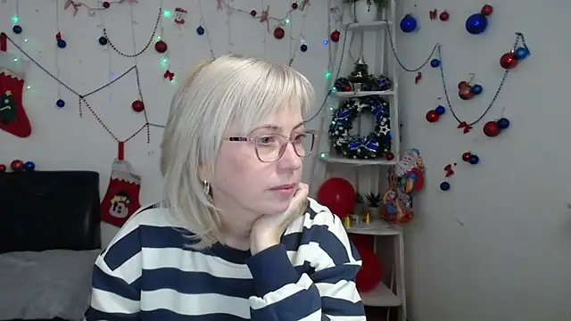 Snapshot of LaurenWishy chatting on 21, 12, 2025 LaurenWishy online show from 21, 12, 2025