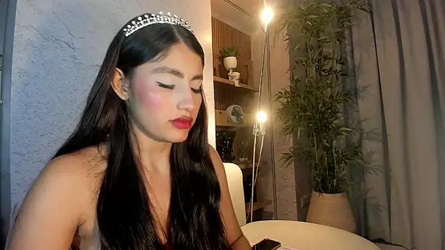 Snapshot of IsabelaStefano chatting on 27, 5, 2026 IsabelaStefano online show from 27, 5, 2026