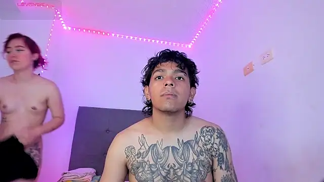 Snapshot of tessa__evans chatting on 8, 3, 2026 tessa evans online show from 8, 3, 2026