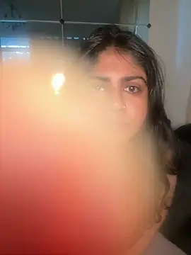 TiaBella  online show from 15, 4, 2026