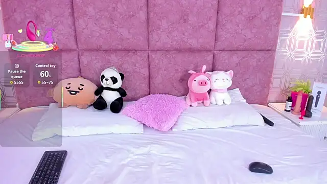 Snapshot of NathalieRoss1 chatting on 15, 3, 2026 NathalieRoss1 online show from 15, 3, 2026