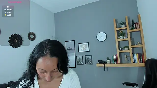 Violet Kumar online show from 14, 12, 2025