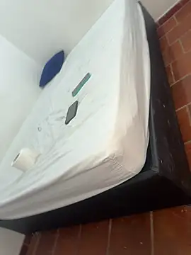 Onix couple online show from 12, 4, 2026