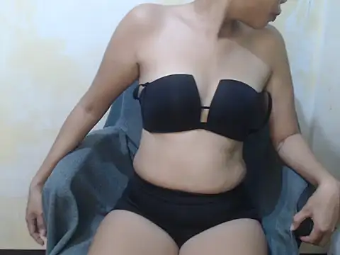 HotAsian Yazzi69 online show from 3, 12, 2025