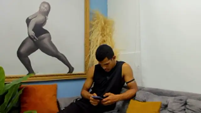 Snapshot of maikol_twinkx chatting on 2, 12, 2025 maikol twinkx online show from 2, 12, 2025