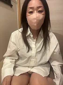 Snapshot of ---AN--- chatting on 3, 12, 2025 ---AN--- online show from 3, 12, 2025