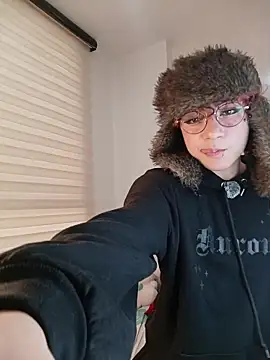 Apolo Ushi online show from 21, 11, 2025