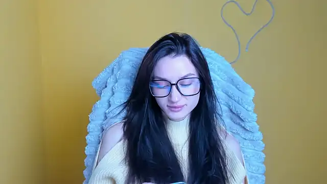 Stella XO online show from 5, 12, 2025