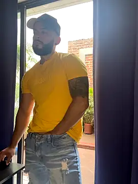 Snapshot of Mike_savage3 chatting on 5, 12, 2025 Mike savage3 online show from 5, 12, 2025