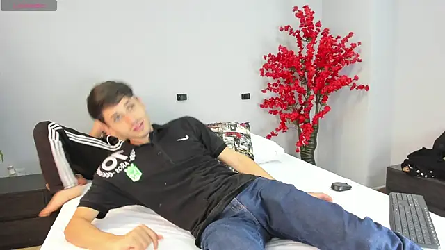 Snapshot of dracke_and_zara chatting on 15, 1, 2026 dracke and zara online show from 15, 1, 2026