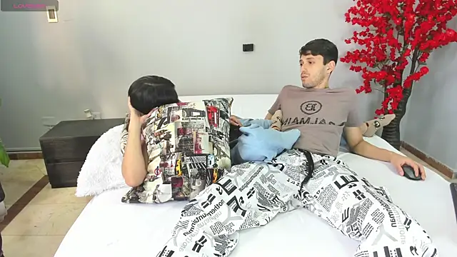 Snapshot of dracke_and_zara chatting on 16, 1, 2026 dracke and zara online show from 16, 1, 2026